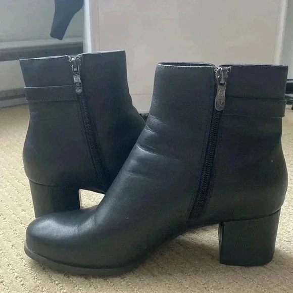 ARTICA Leather Ankle Boots, small medium heel, black, size 8.